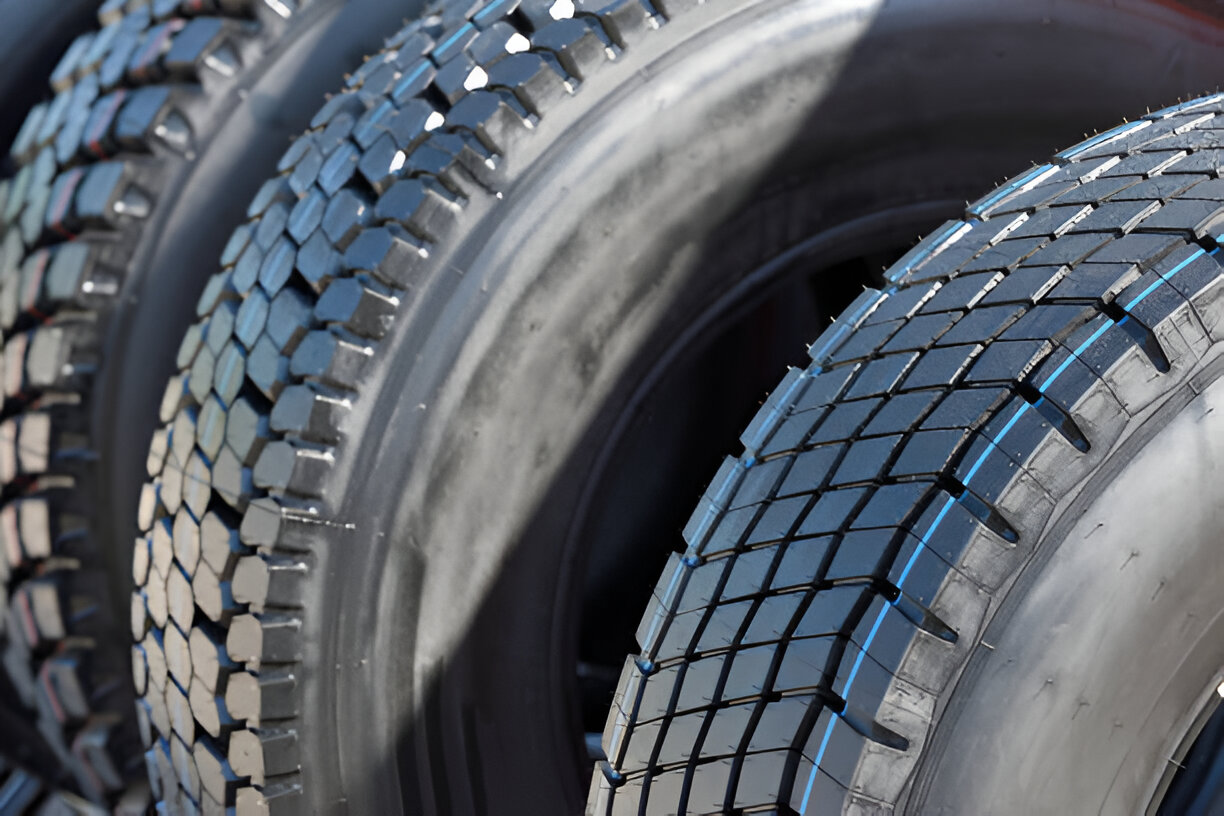 Types of Performance Tires for Trucks: Navigating Through Seasons and Terrains